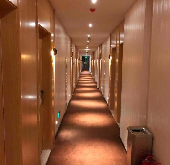 Iu Hotels Xinzhou Bus Terminal