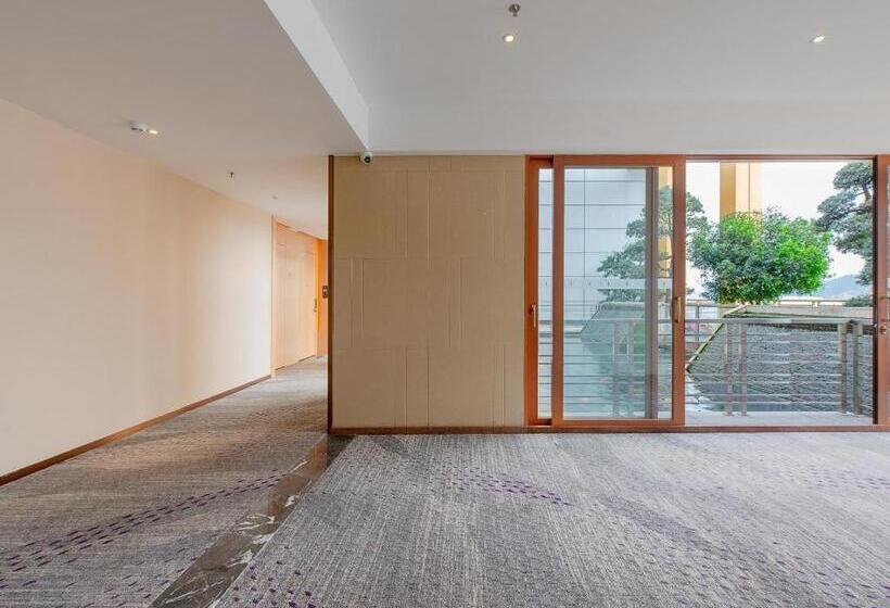 Lavande Hotel Foshan Gaoming Meidi Luhu