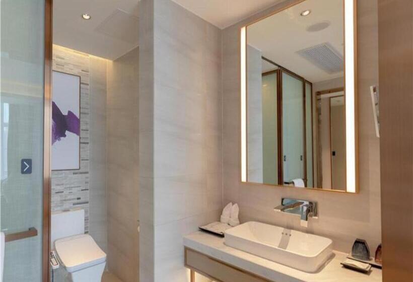 Lavande Hotel Huazhou Beijing Road