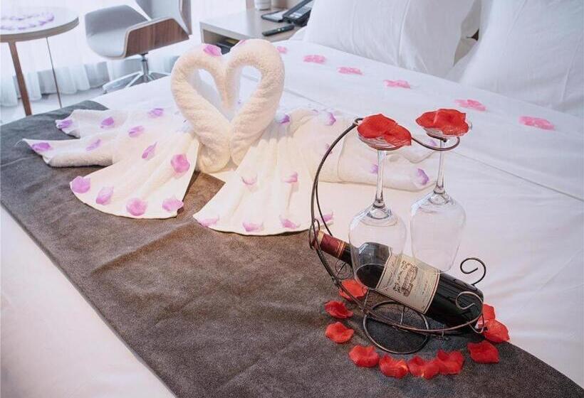 Lavande Hotel Huazhou Beijing Road