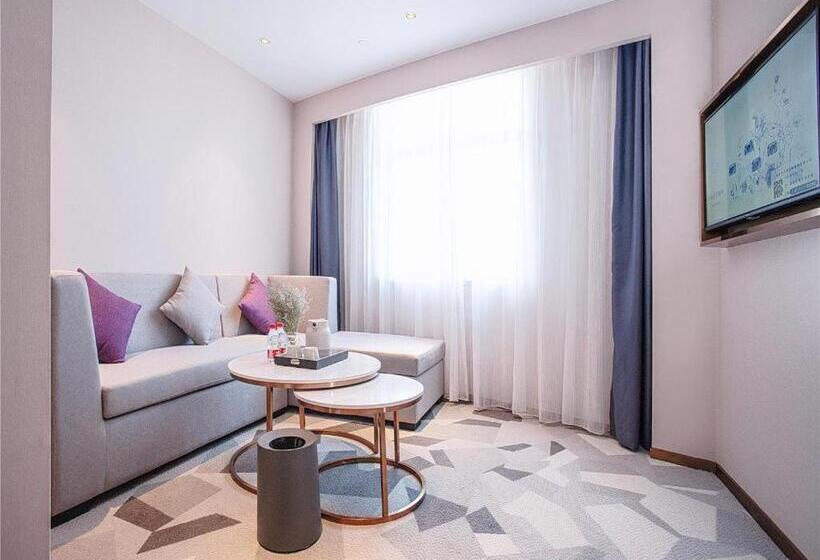 Lavande Hotel Huazhou Beijing Road