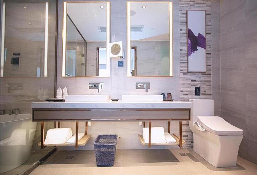 Lavande Hotel Huazhou Beijing Road