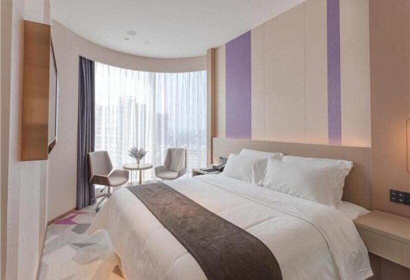 Lavande Hotel Huazhou Beijing Road