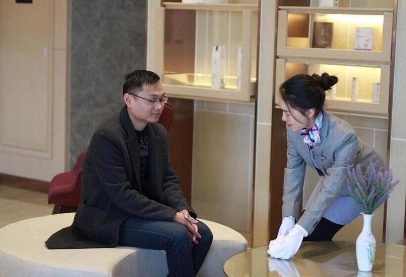 Lavande Hotel Nanchang High Tech Aixihu
