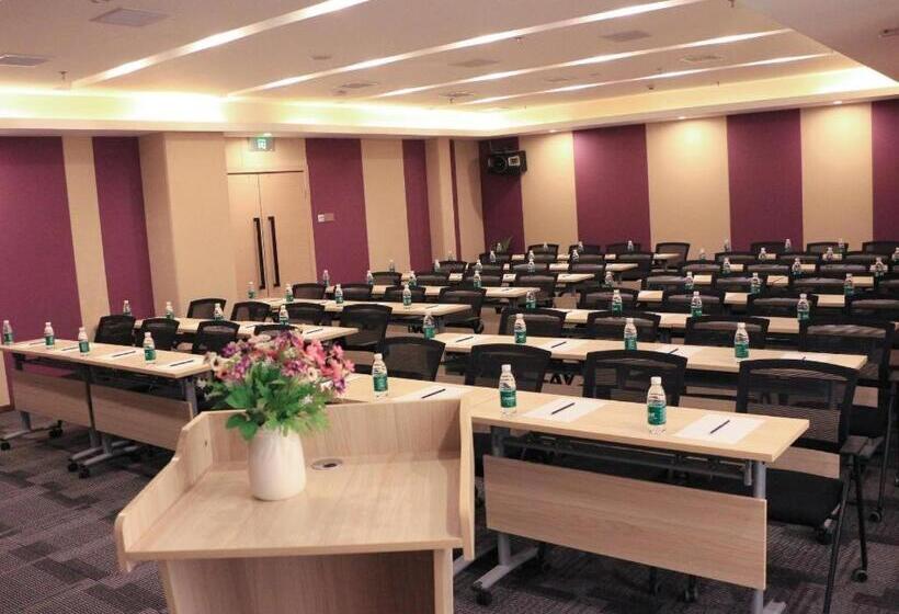 Lavande Hotel Nanchang High Tech Aixihu