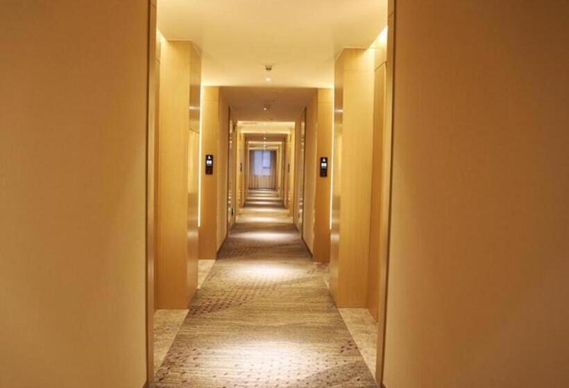 Lavande Hotel·heyuan Bavaria