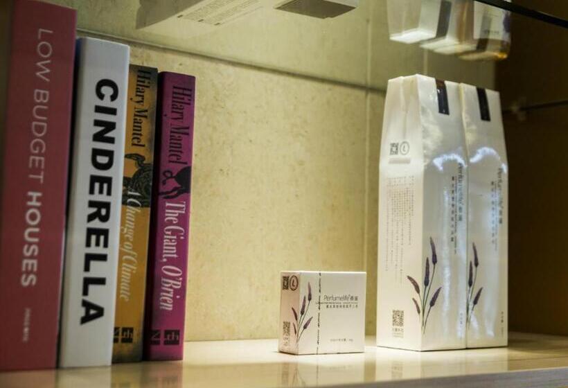 Lavande Hotels Wuhan Caidiao Changfu Business Center