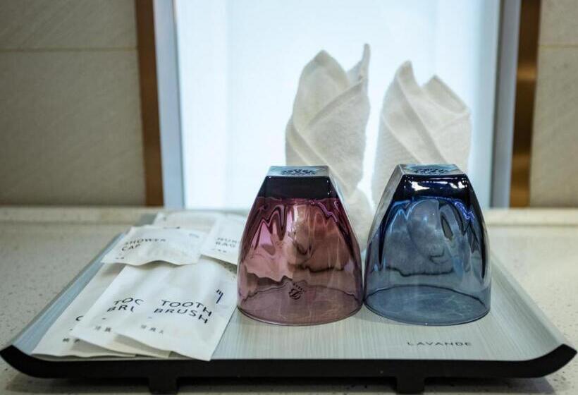 Lavande Hotels Wuhan Caidiao Changfu Business Center