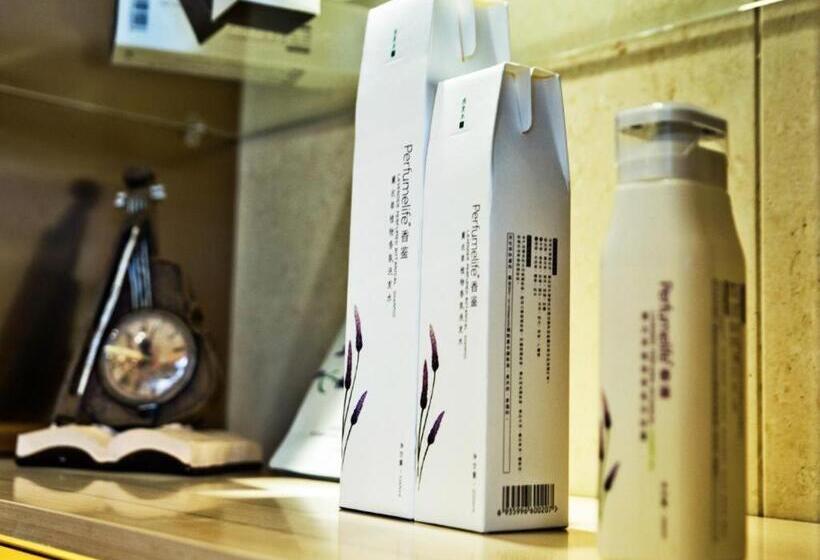 Lavande Hotels Wuhan Caidiao Changfu Business Center