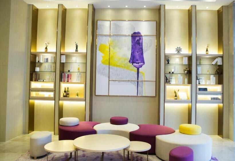 Lavande Hotels Wuhan Caidiao Changfu Business Center