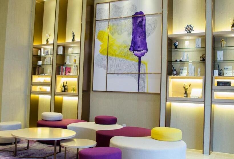 Lavande Hotels Wuhan Caidiao Changfu Business Center