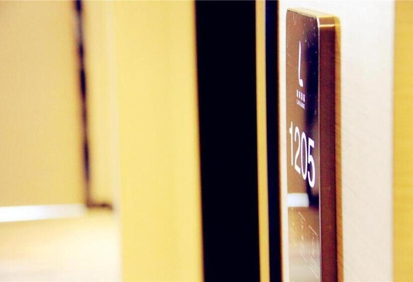 Lavande Hotels·qingdao Wusi Square