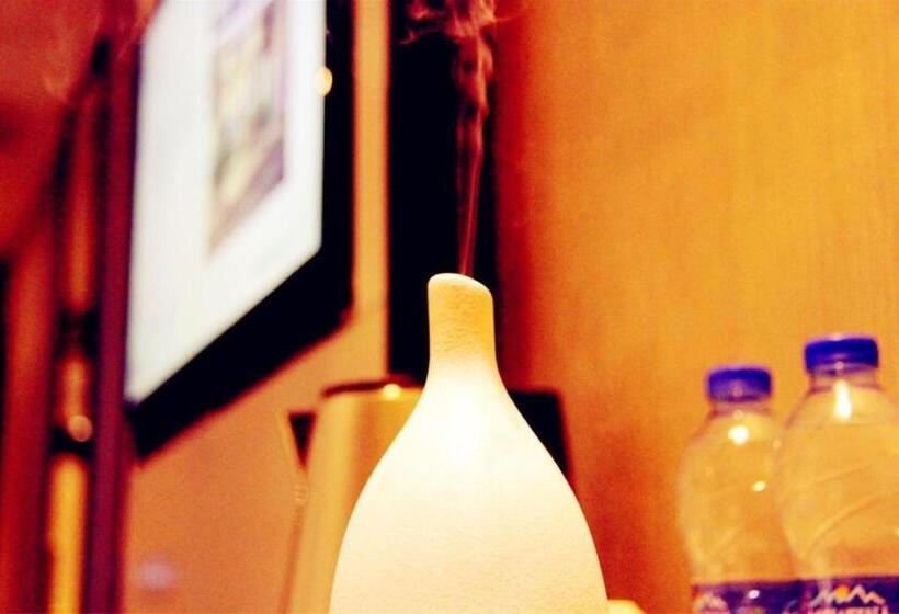 Lavande Hotels·qingdao Wusi Square