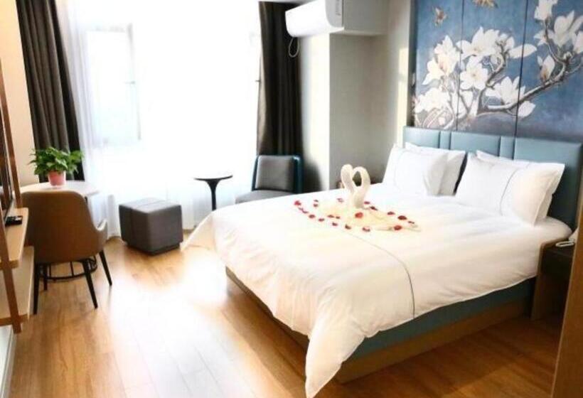 Magnotel Hengshui Lake Jizhou Middle School