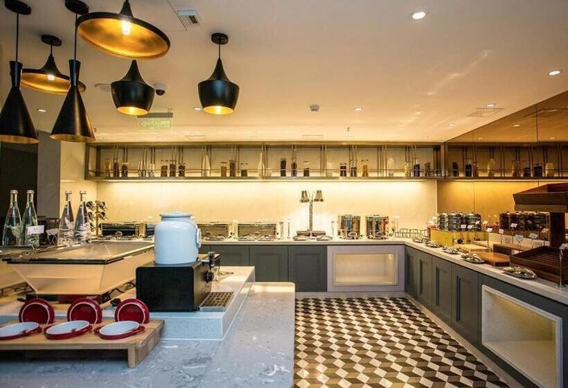 Magnotel Huanggang Luotian Tashan Lake