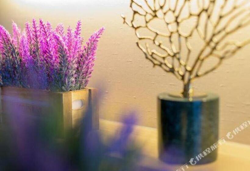 Magnotel Tongxiang Shimao Center