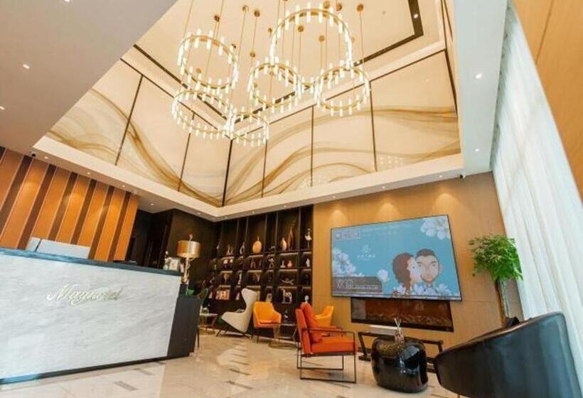 Magnotel Tongxiang Shimao Center