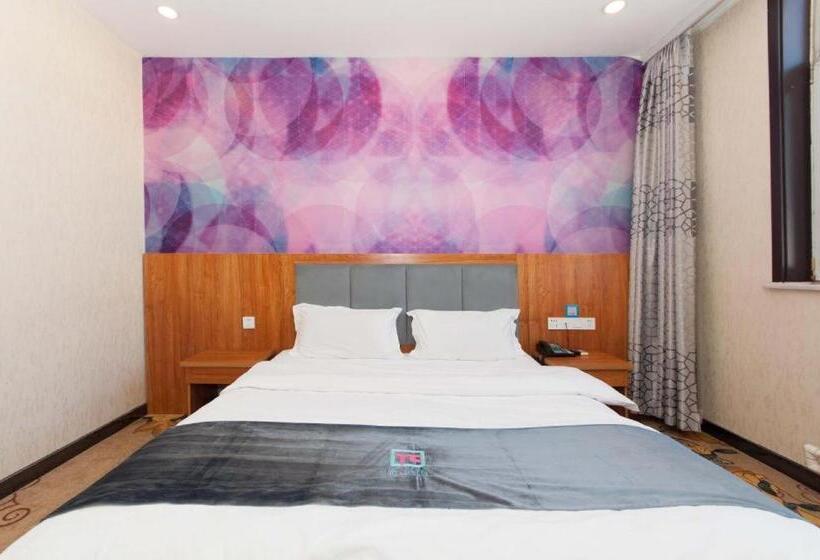 Pai Hotel Chengde Pingquan Central Square