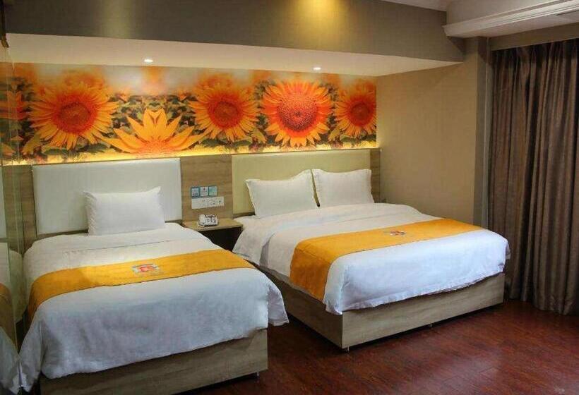 Pai Hotel Nanchong Huaxi Normal University