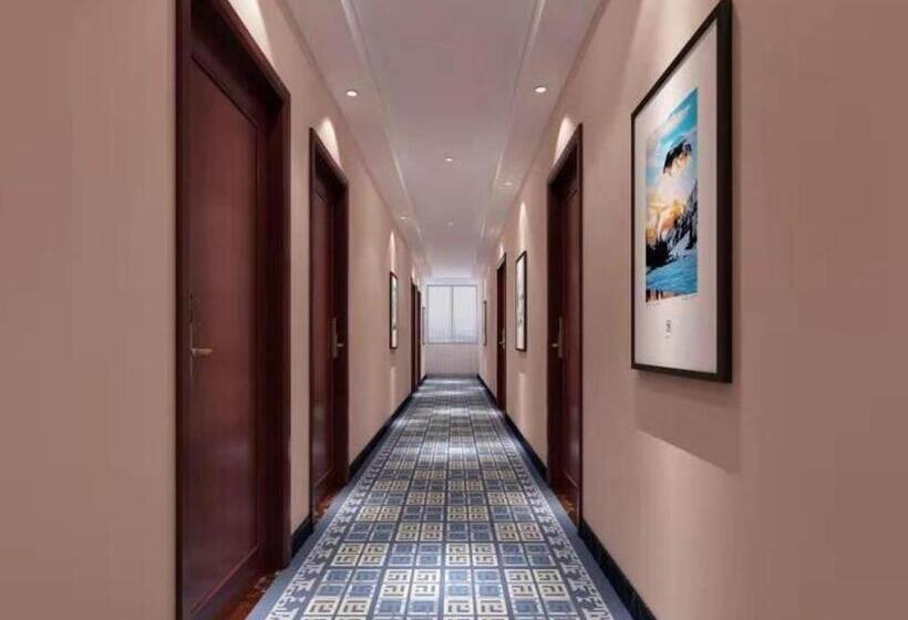 Pai Hotels·lianzhou Bus Station Commercial Food Street