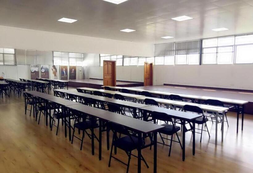 Pai Hotels·ruili Munao Road Bus Terminal Station