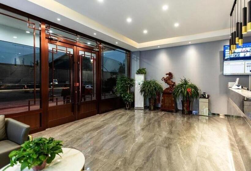 Shell Hotel Shanxi Fenyang Xinhuacun Town Fen Distillery