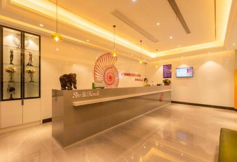 Shell Hotel Zhenjiang Danyang Baibaiban People Square