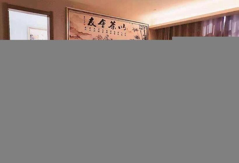 Super 8 Hotel Toksun Shengyuan Central City