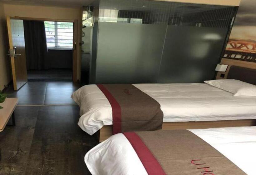 Thank Inn Hotel Anhui Chuzhou Fengyang County Bus Station