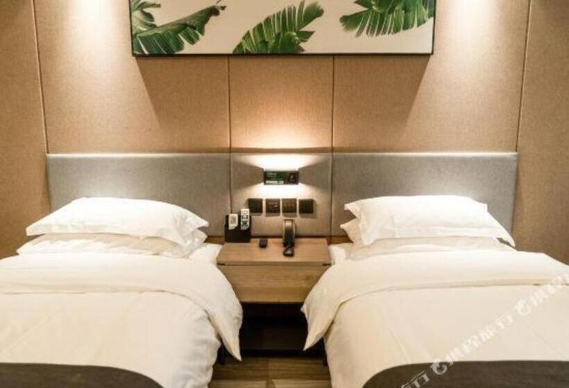 Up And In Hotel Jiangxi Nanchang City Nanchang County Liantang Zhong Avenue Huarunwanjia