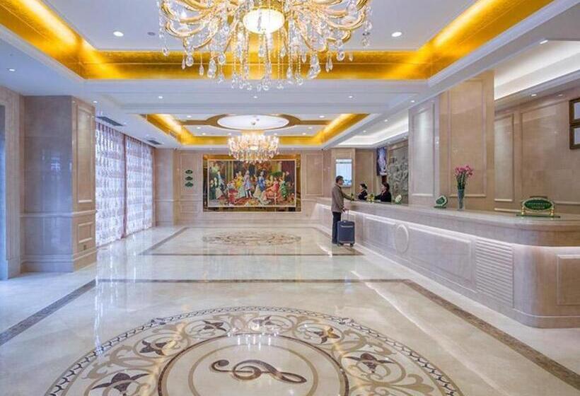 Vienna 3 Best Hotel Lichuan Centeral Bus Station