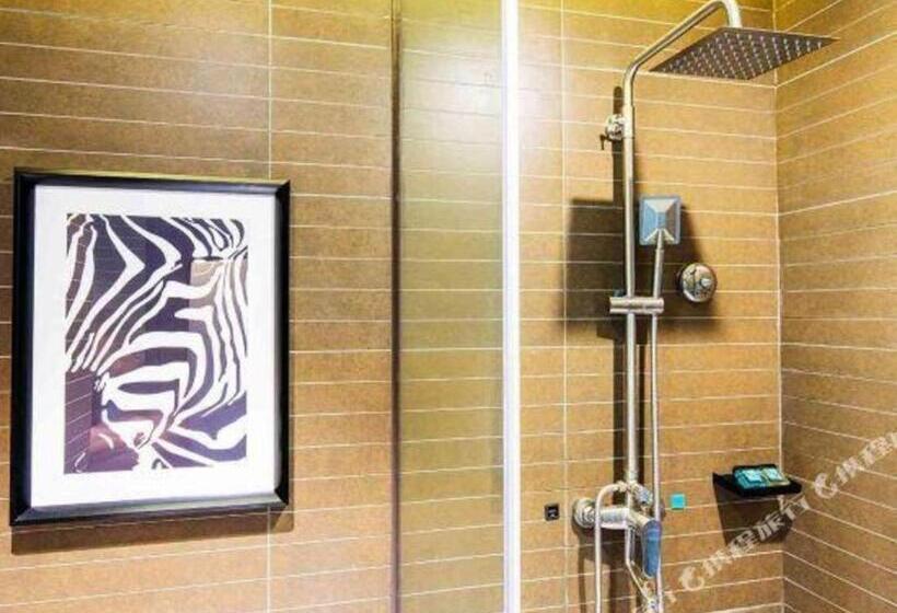 Xana Hotelle Luzhou High Speed Railway Station Trading Market Passenger Terminal