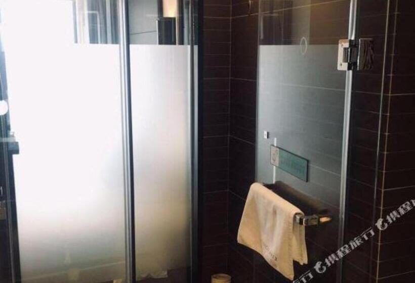 Xana Hotelle Zhengzhou North Passenger Terminal North University Town