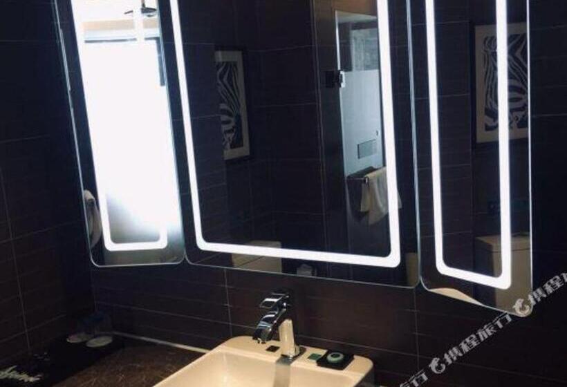 Xana Hotelle Zhengzhou North Passenger Terminal North University Town