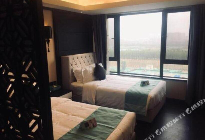 Xana Hotelle Zhengzhou North Passenger Terminal North University Town