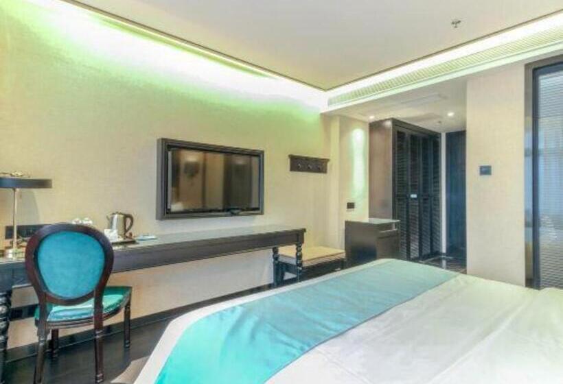 Xana Hotelle·nanchang Bayi Square Metro Station