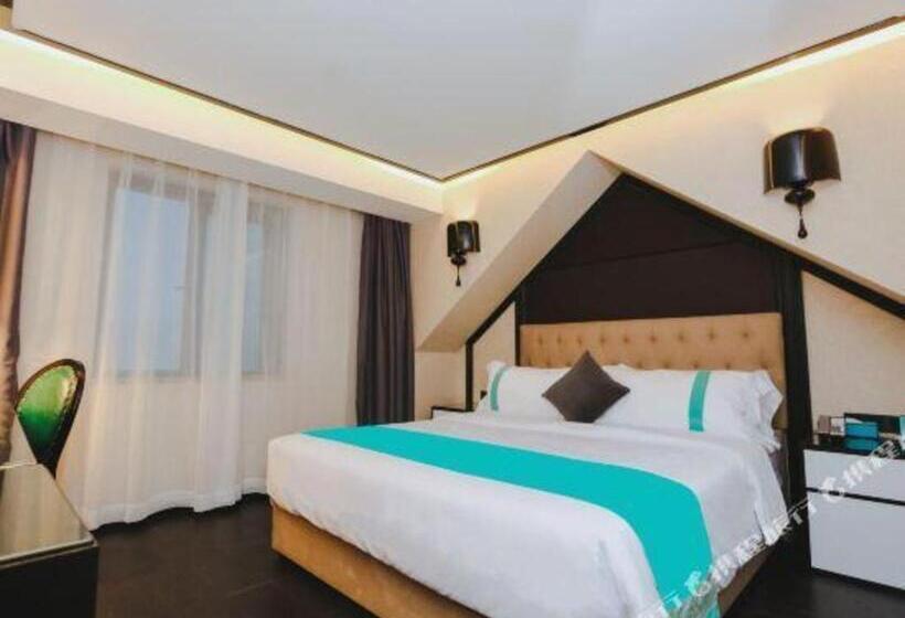 Xana Hotelle·nanchang Bayi Square Metro Station