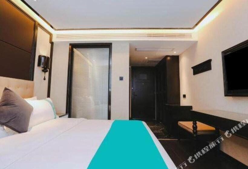 Xana Hotelle·nanchang Bayi Square Metro Station