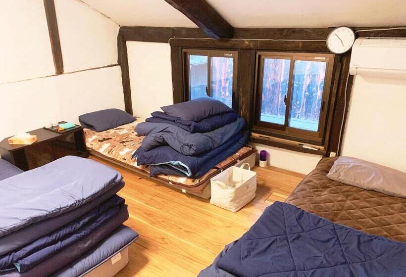 Общежитие 湖桑庵 宿泊できる古民家カフェ