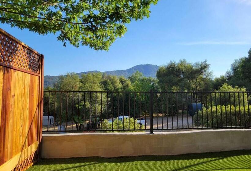 旅馆 Peaceful Yosemite Retreat King Suite Pet Friendly