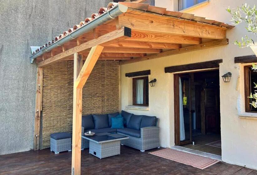 ベッドアンドブレックファースト Les Magnels