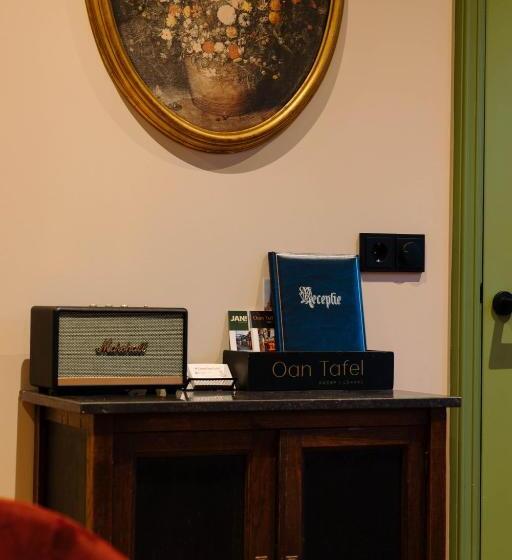 مبيت وإفطار Oan Tafel Suites