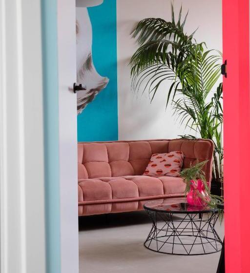 مبيت وإفطار Oan Tafel Suites