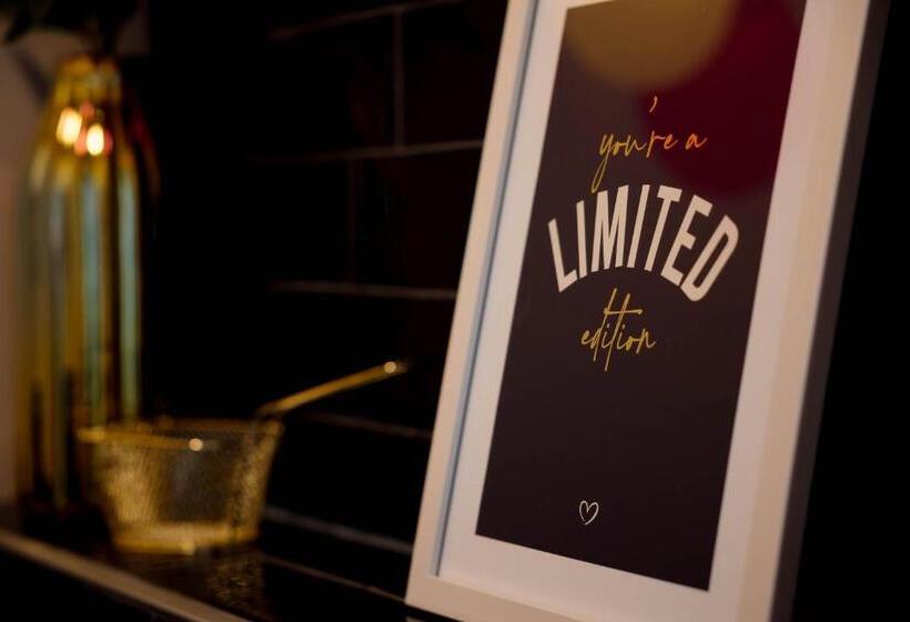 مبيت وإفطار Oan Tafel Suites