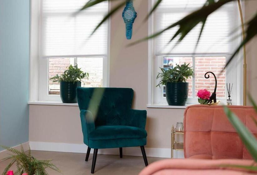 مبيت وإفطار Oan Tafel Suites