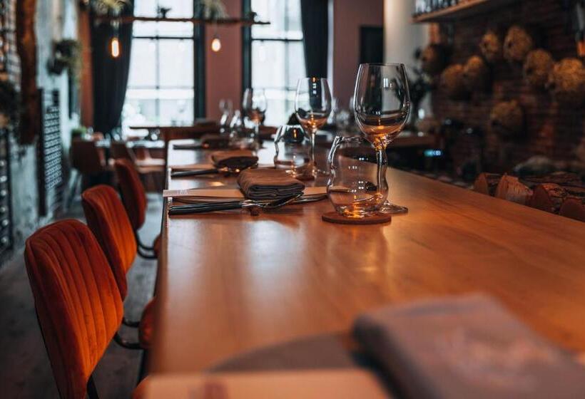 مبيت وإفطار Oan Tafel Suites