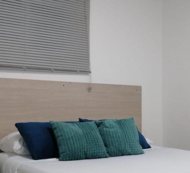 تختخواب و صبحانه Zivá Hostal