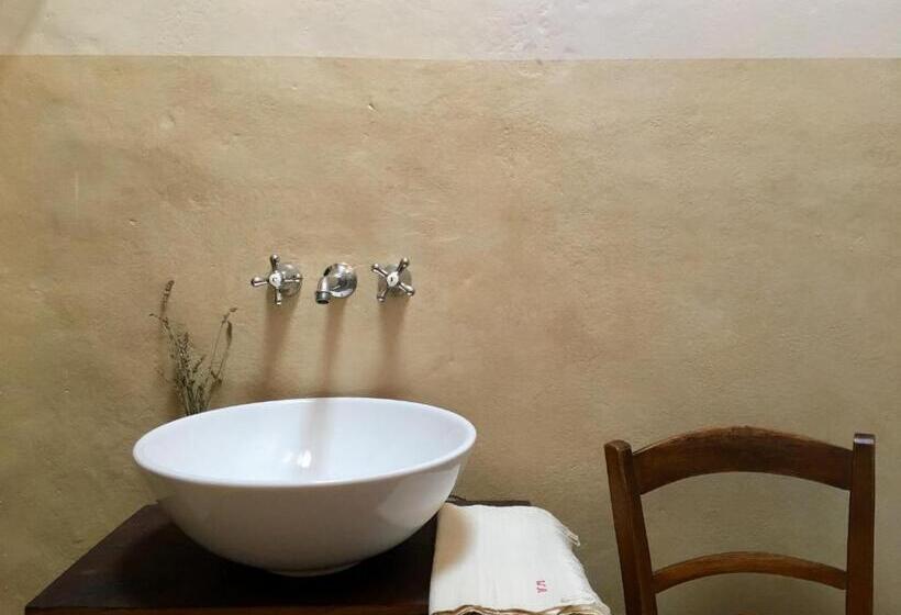 Charming B&b In Toscana, La Dimora Del Codirosso