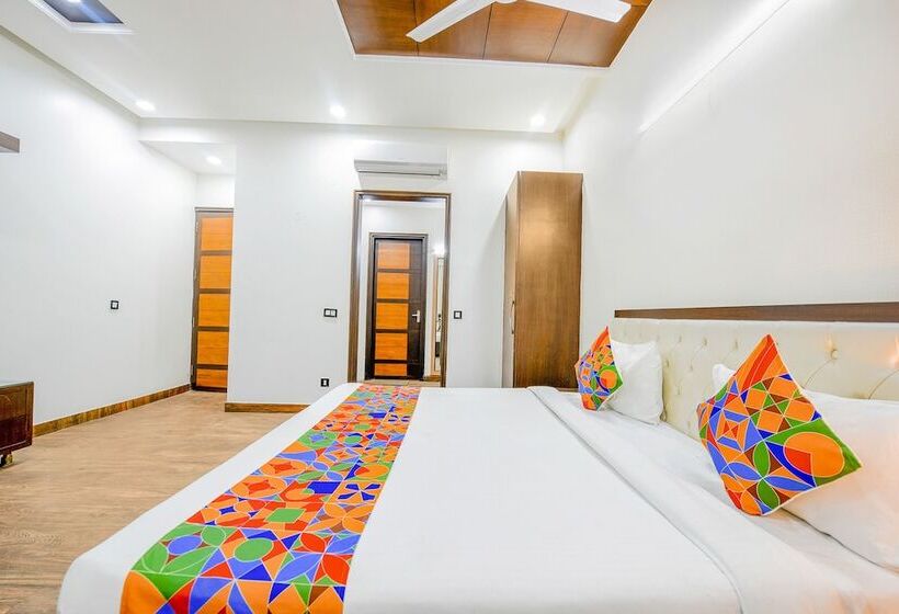 בית מלון כפרי Happy Feet Luxury Home Stay, Dehradun