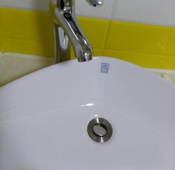 Hotel 7 Days Inn Xingyi Wanfenglin Xiawutun